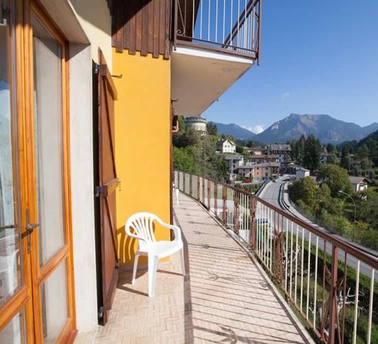 visitvalseriana en fiordaprile-five-room-apartment 007